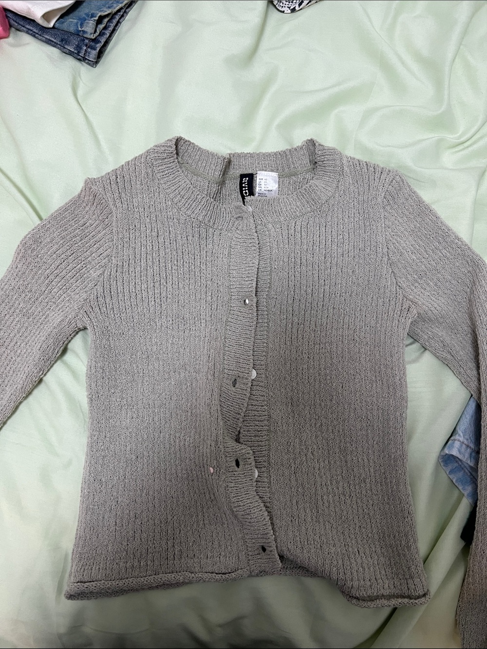 Classic Gray Knit Button-Front Sweater - Unbranded